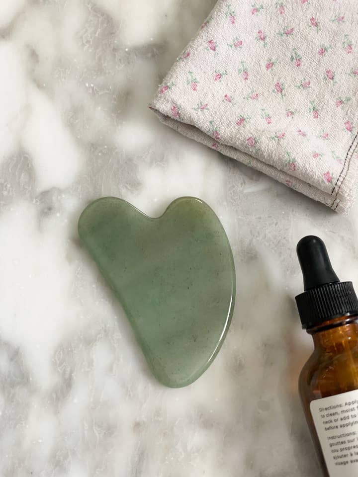 Crystal Gua Sha Facial Tool – Rose Quartz or Green Aventurine for wholesale by Le Prix