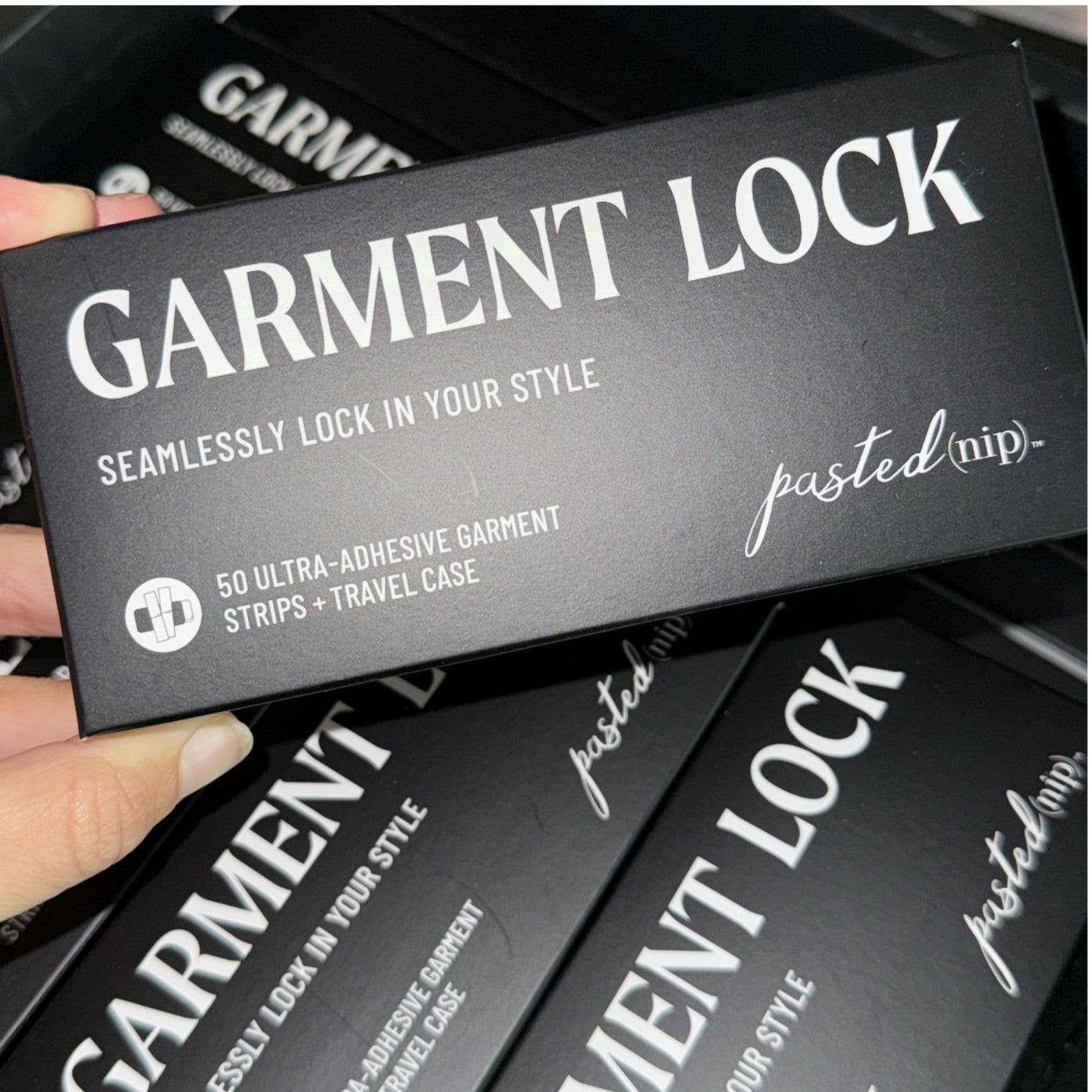 PastedNip - Vente Ruban/scotch cache-téton – femme - Ruban de mode double face | Comprend une boîte de marchandises8