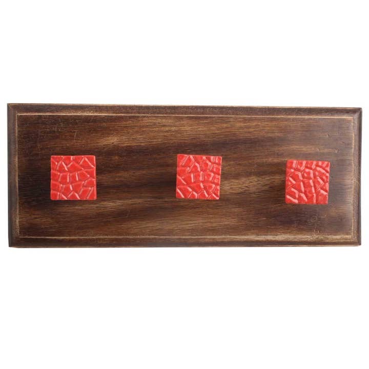 Porte-manteau Mud Room, 6 pièces, porte-manteaux, pour murs (rouge) pour la vente par Daana Paani LLC