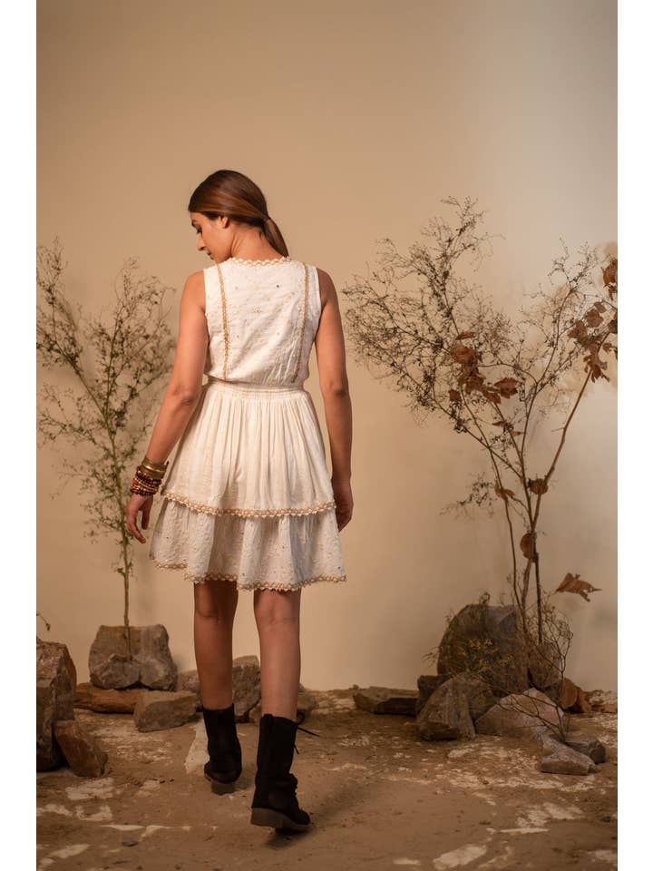 Label Reyya - Wholesale Dress - Women's - Off-White Sleeveless Cross Dress1