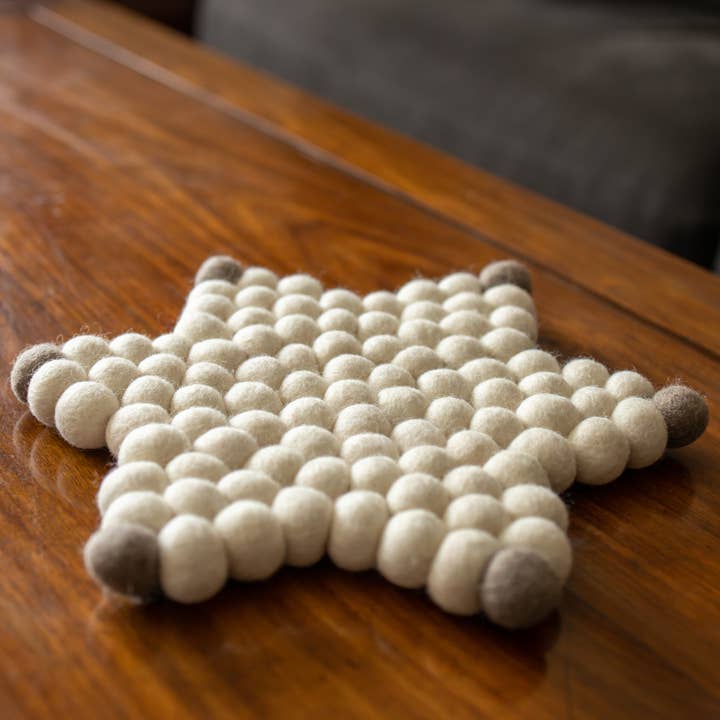 Everest Pet Supply & Gifts - Wholesale Trivet - Star Felted Trivet, Handmade Trivet, White0