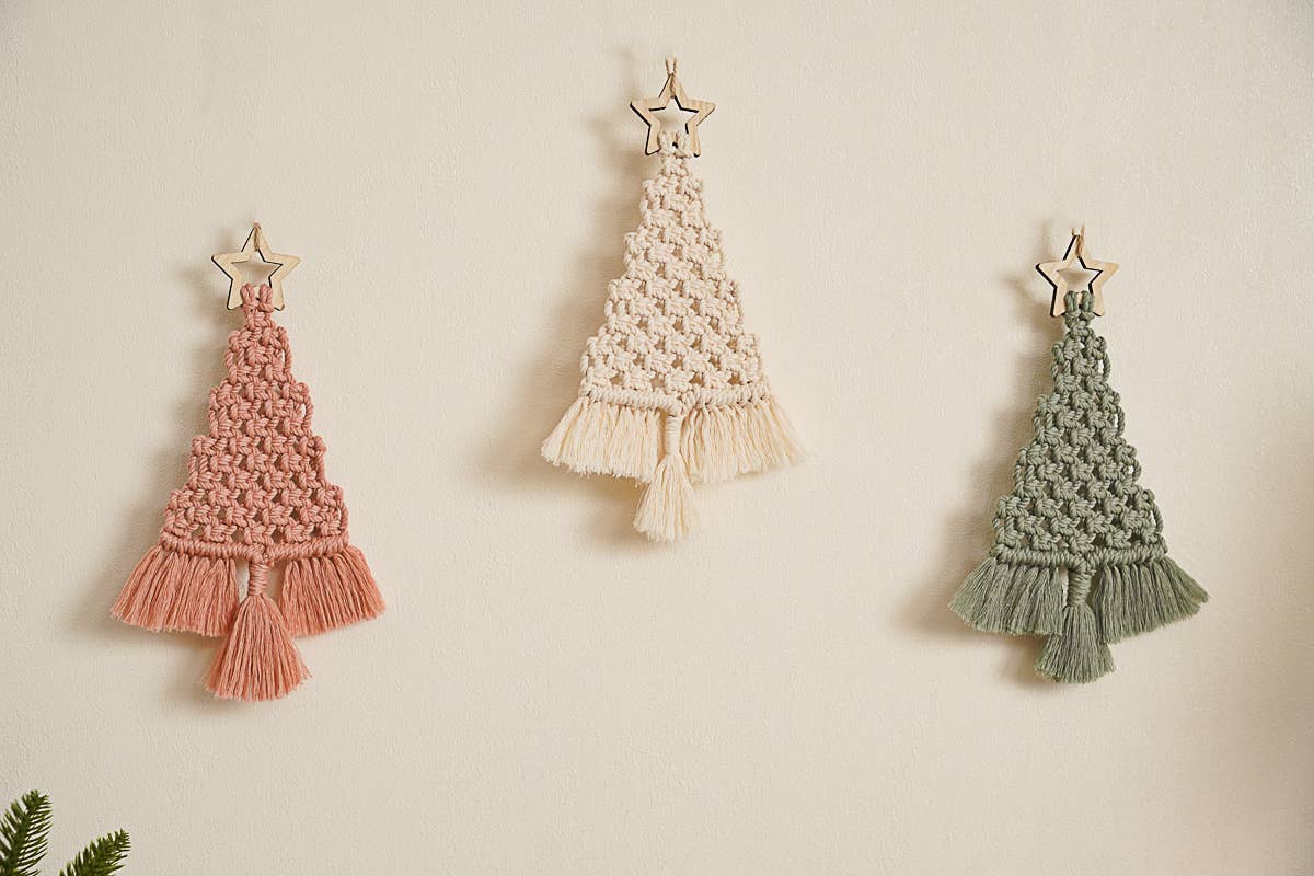 BeanDaikon - Wholesale Christmas Decoration - Macrame Christmas Tree Wall Hanging - X059