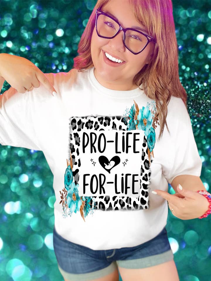 Tee-shirt Floral Turquoise Pro Life pour la vente par Annie + Abby Wholesale