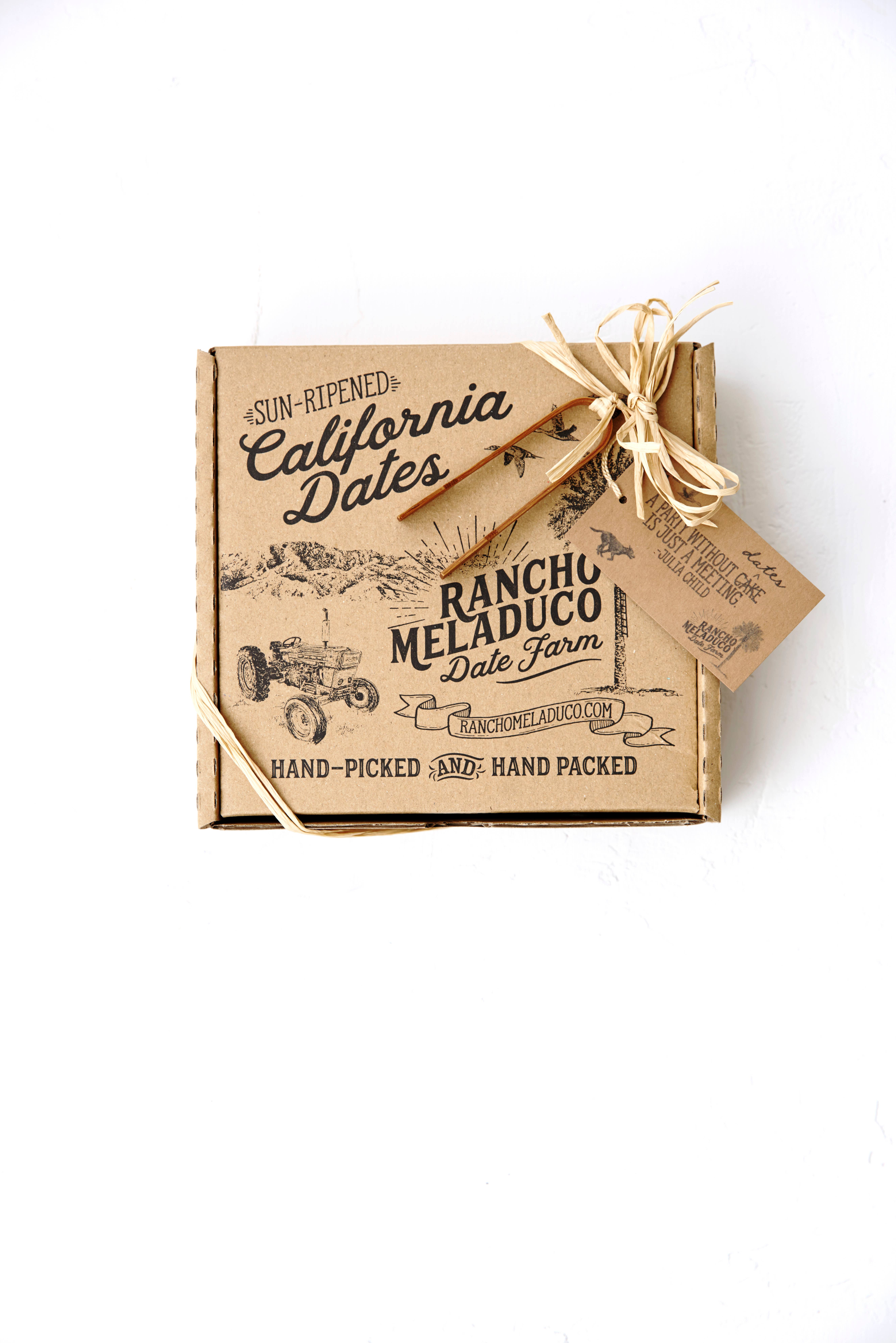 Rancho Meladuco Date Farm - Wholesale Dried/Dehydrated Fruit - 2 lb. Prime Medjool Dates8