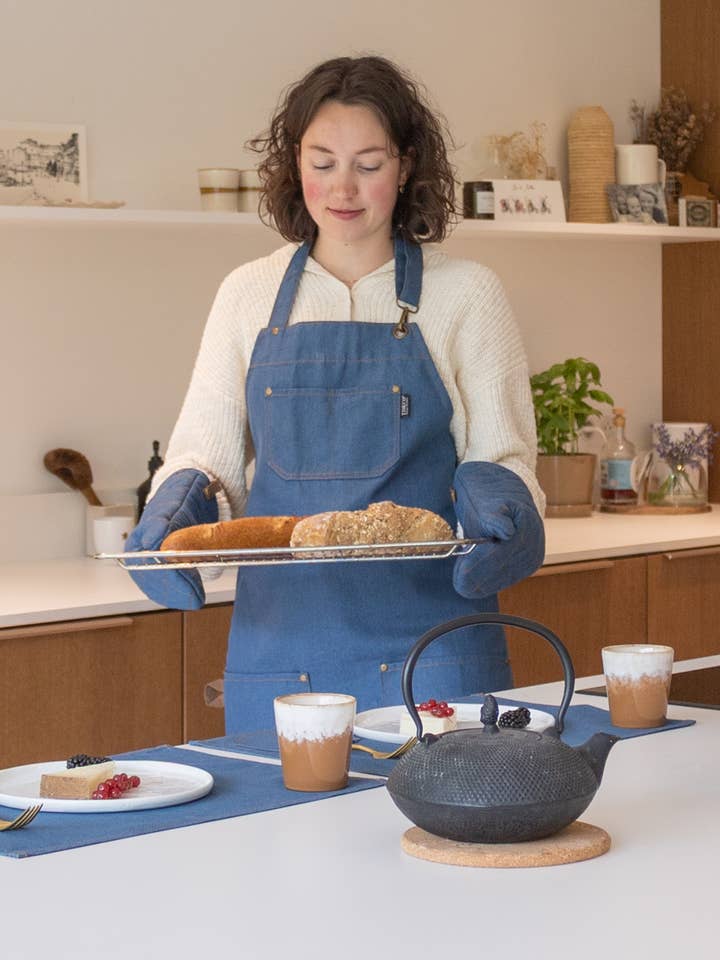 Oven mitt INDIGO - 33x17 cm, dark blue for wholesale by Tiseco