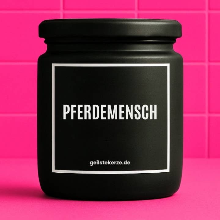 Vegan biologische kaars met spreuk – PAARDENMENS voor wholesale door geilstekerze