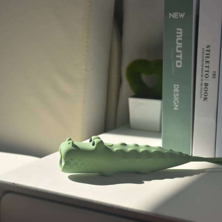 Flashlight Croco for wholesale by MAGS