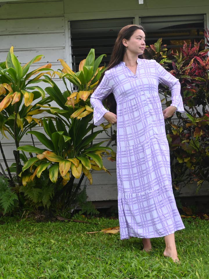 Kvinders Retro Maxi i Pua Kalaunu for engroshandel hos Paradise Now Hawaiʻi