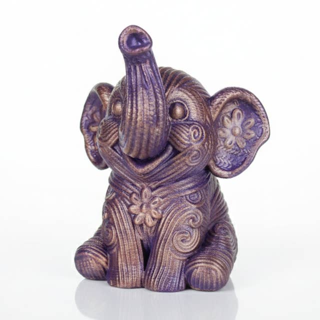 Figurine d'éléphant en tricot pour la vente par Eterna Wonder
