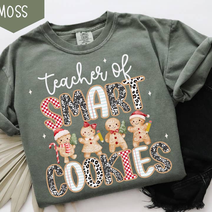 Glaime - Wholesale T-shirt (graphic) – women's - Comfort Colors Holiday Teacher Shirt, Christmas Sweater2