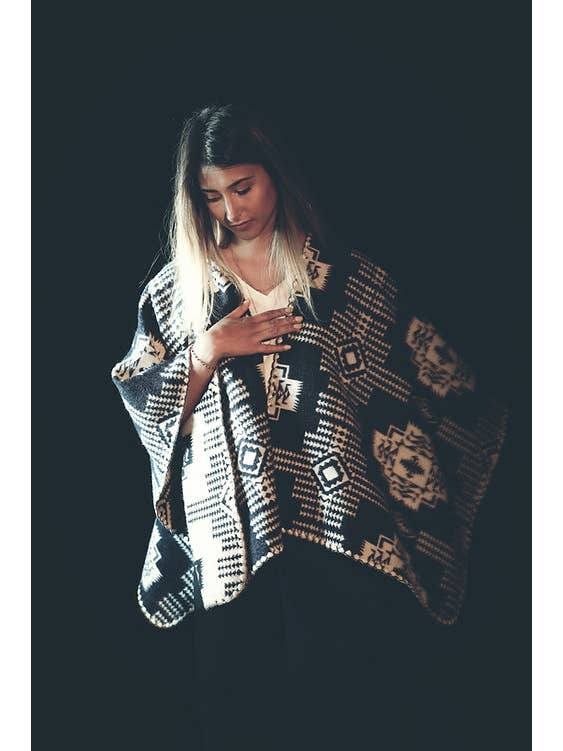 Black and White Cruz Reversible Shawl for wholesale on Faire