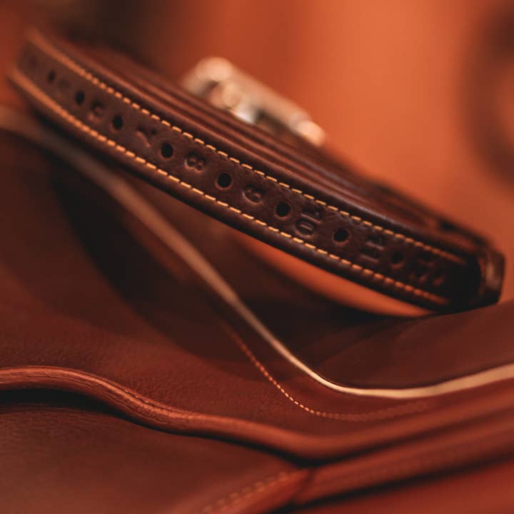 Yoho Étrivières enroulées pour la vente par CommonWealth