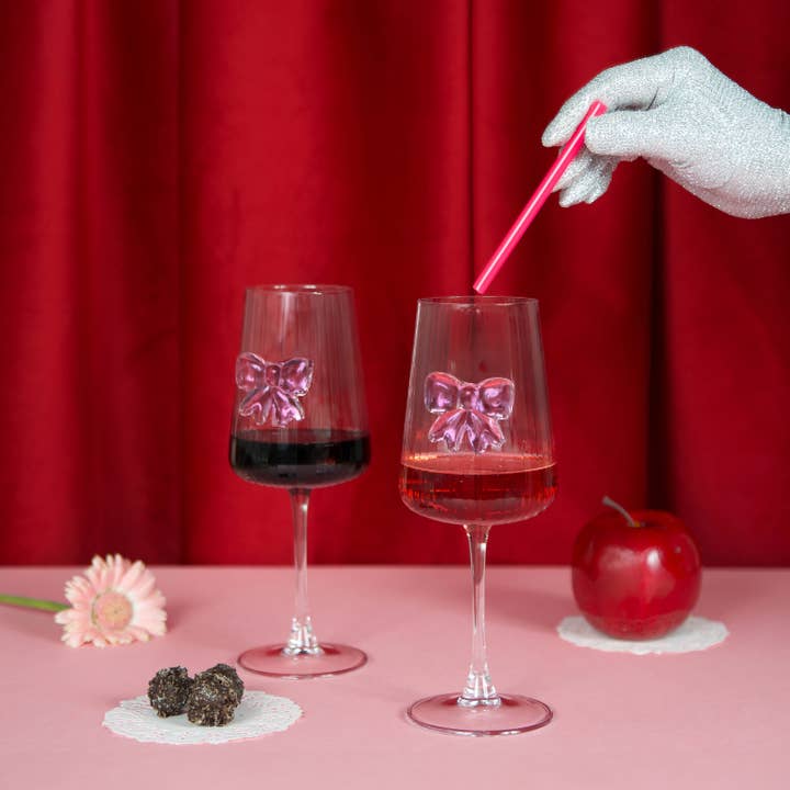 L'expressionist - Wholesale Wine Glass - Set of 2 bow wine glasses1