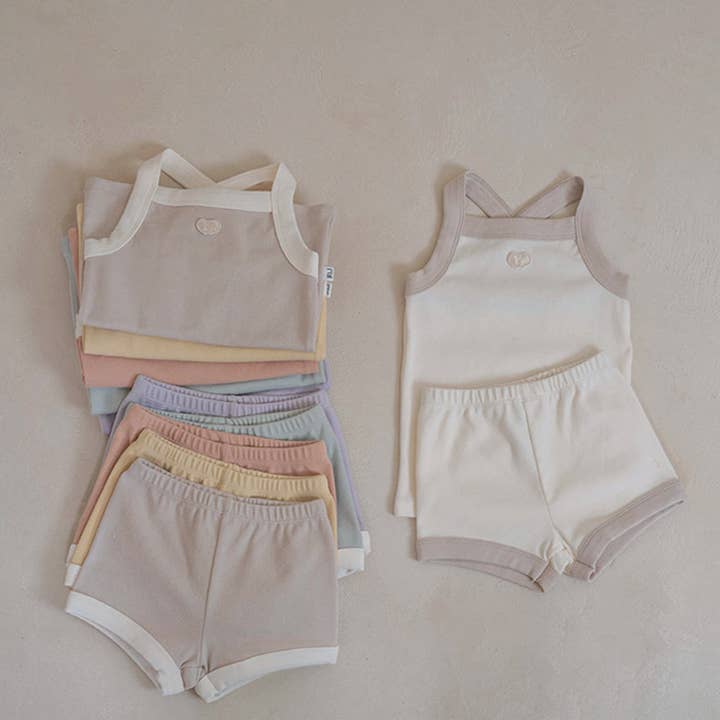 Ensemble d'été sans manches en coton pour bébé / Haut pour enfants / Ensemble pantalon pour la vente par peekaboo