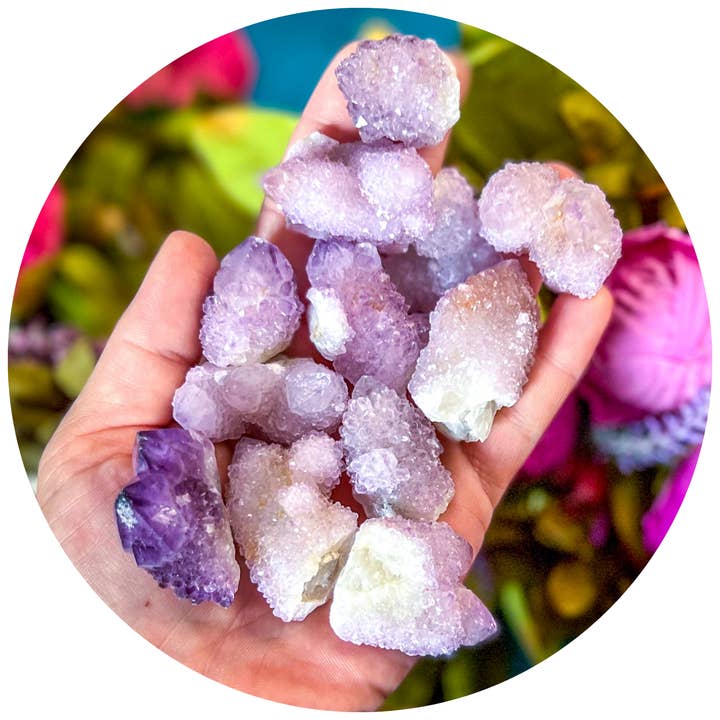 Etisk fremskaffede spirit ametystklynger i kvartskrystal, kaktuskvarts for engroshandel hos Mandala Gems