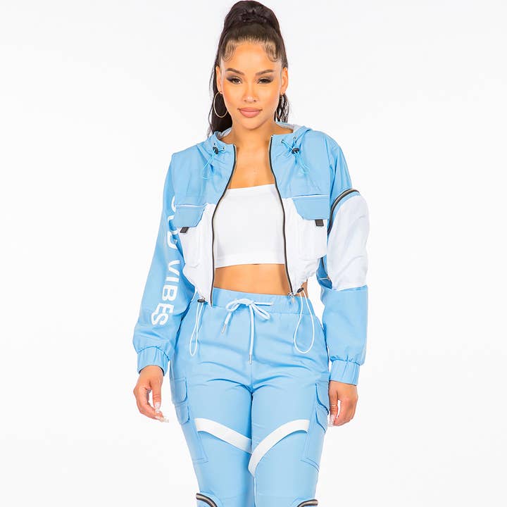 PLUS SIZE NYLON WINDBREAKER JACKETS-RJK5680P and other Purchase Wholesale moda plus size. Free Returns & Net 60 Terms on Faire trending on Faire.