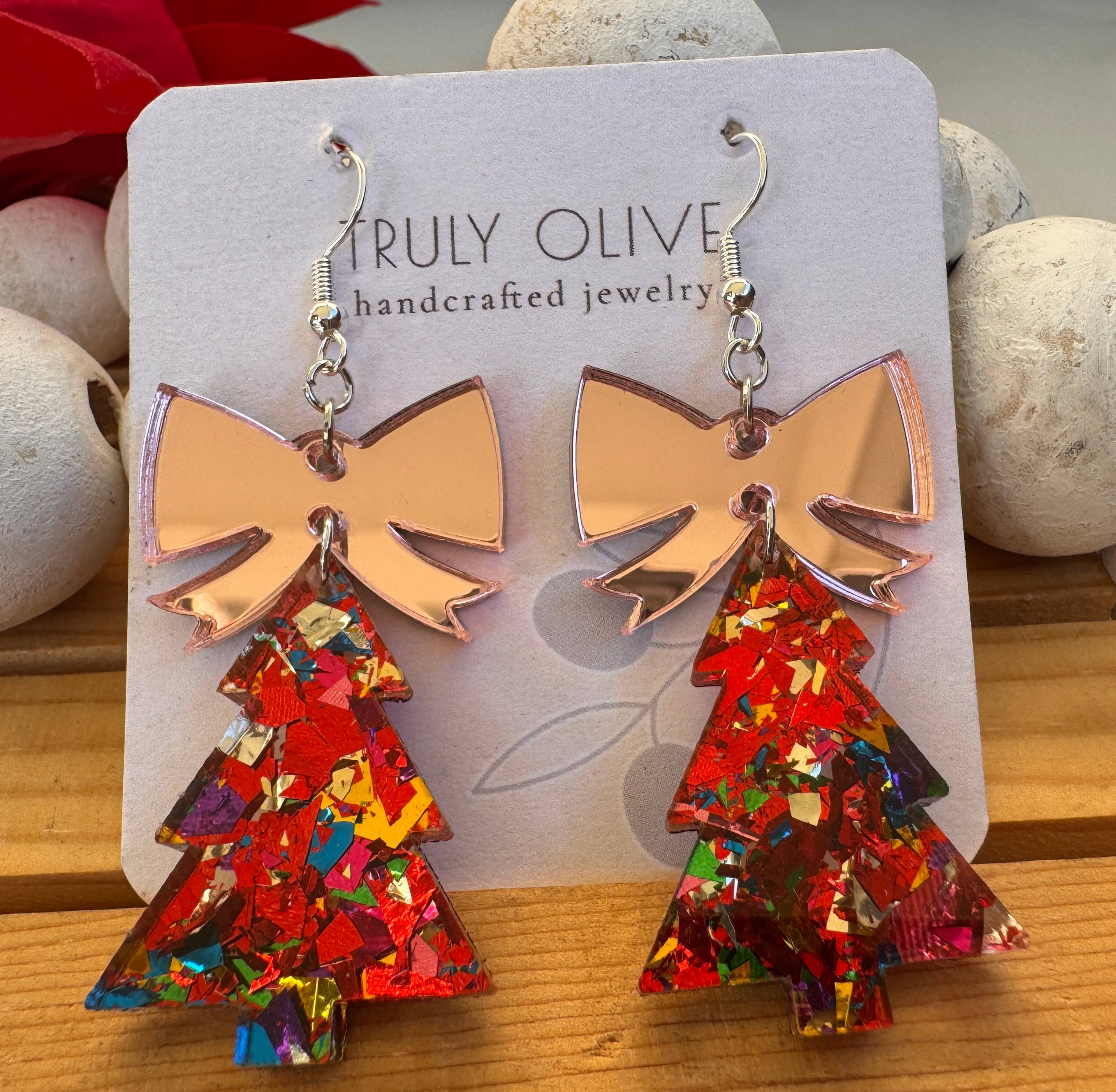 Truly Olive – Brincos de argola por atacado – Árvores de Natal com Brilho e Laço Dourado Rosé
