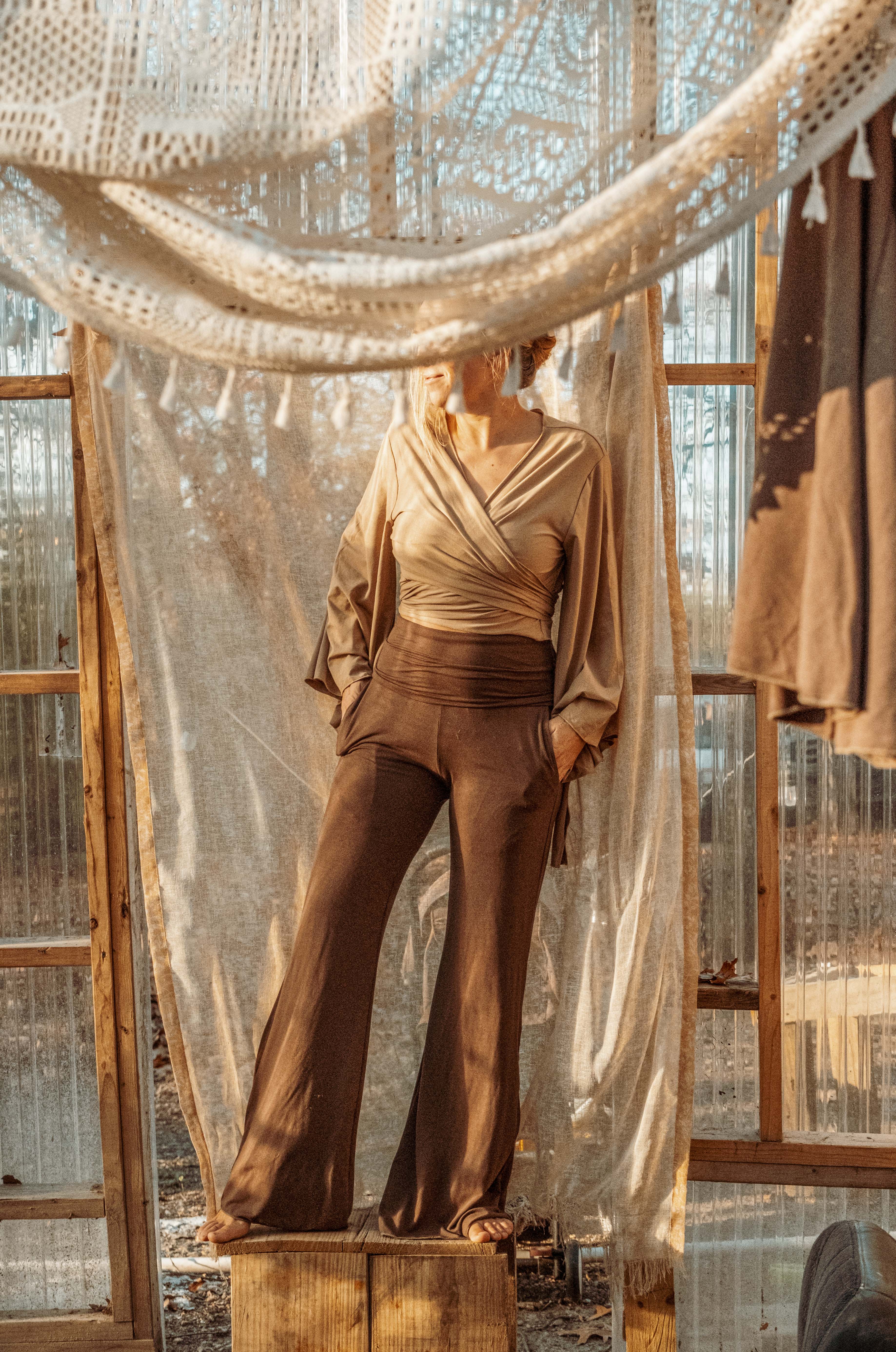 Gardenbelle Shop - Vendita all'ingrosso Camicetta - Donna - Top avvolgente yoga boho a maniche svasate OrganicEcoVero comodo7