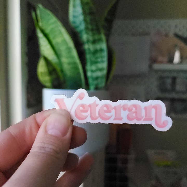 Veteranen-Aufkleber für den Großhandel von Marigold & Aster Creative