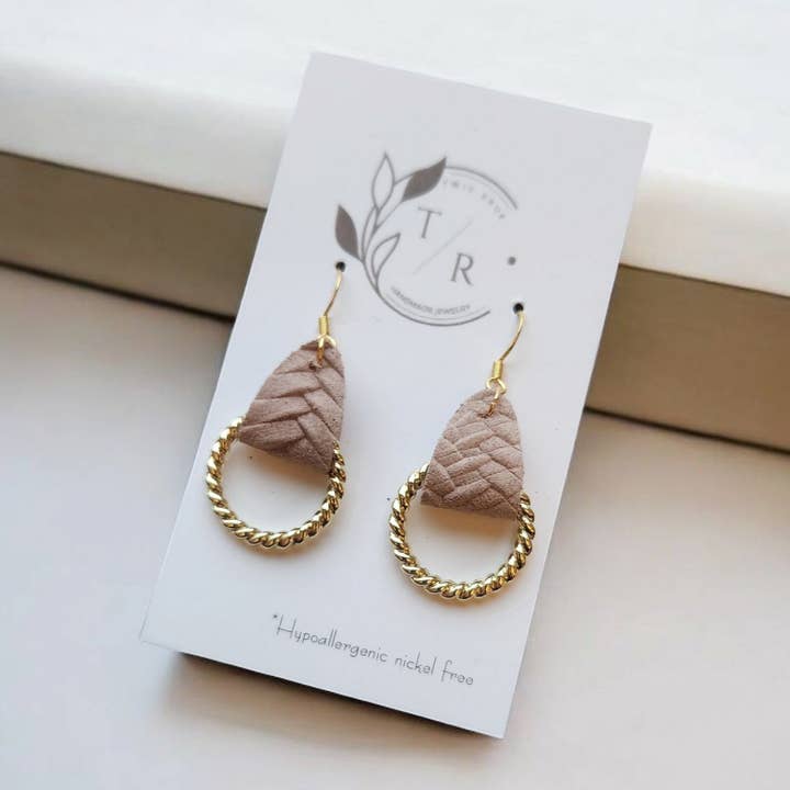 Twig & Rue boutique - Wholesale Dangle Earrings - Nora| Genuine leather loops2