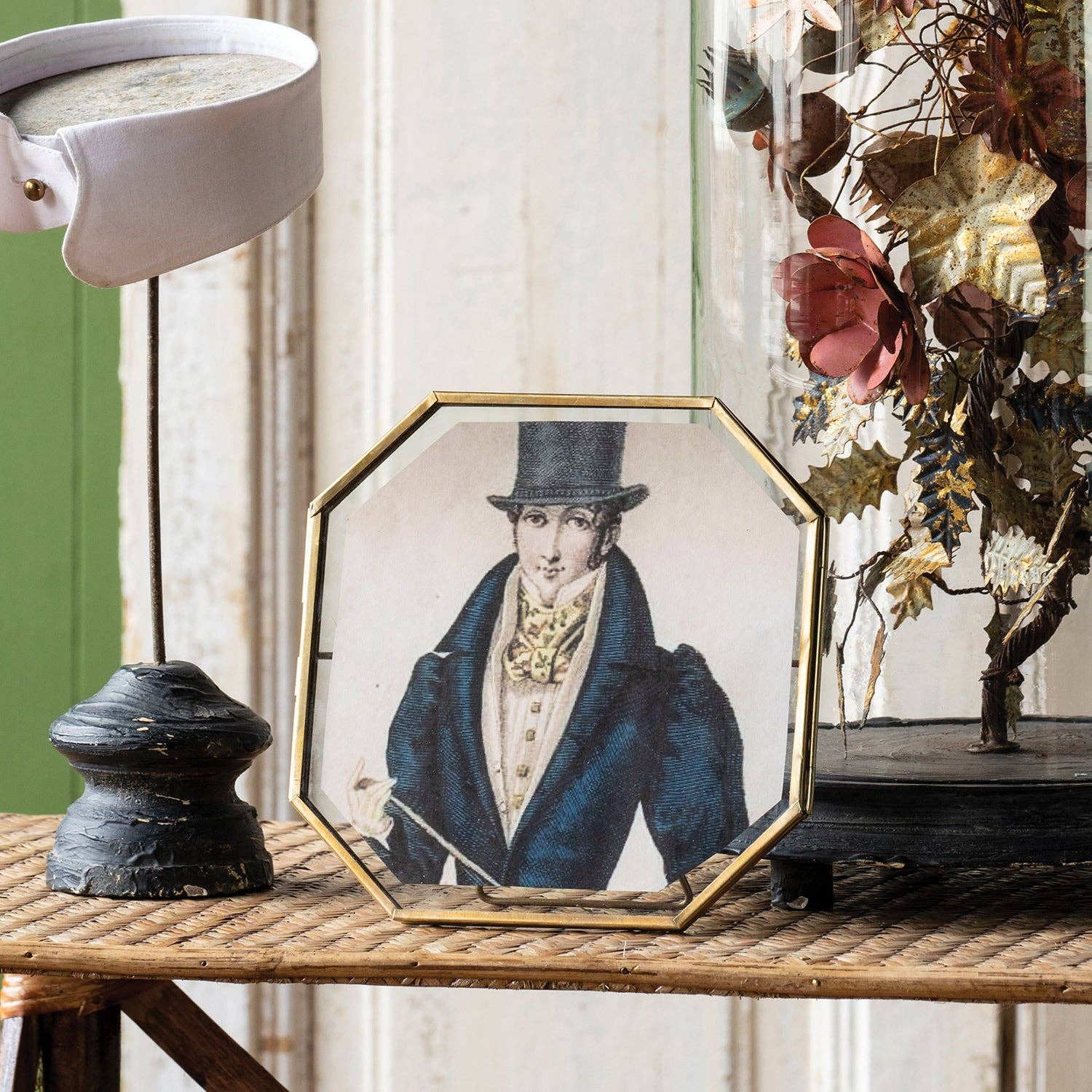 Blue Ocean Traders - Wholesale Picture Frame - Botanist Display Large1