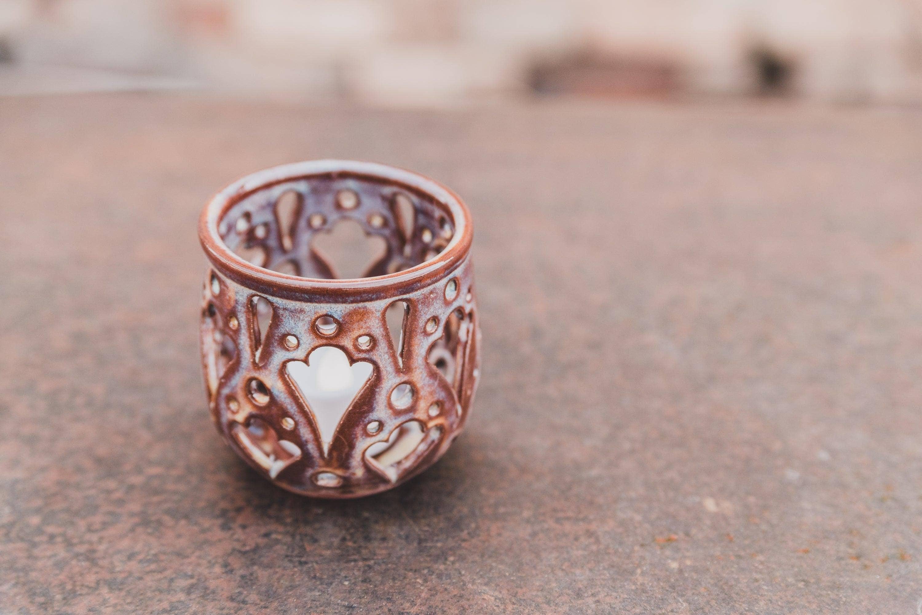 KF Stoneware - Wholesale Kaarsenhouder - Gesneden keramische votief, kaarsenhouder1