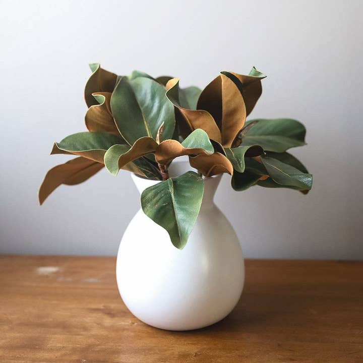 Prestige Botanicals - Wholesale Artificial plant - Faux Magnolia Leaves 14"1