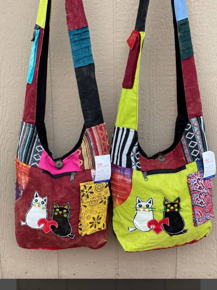 Sac hobo brodé de chats pour la vente par Like International