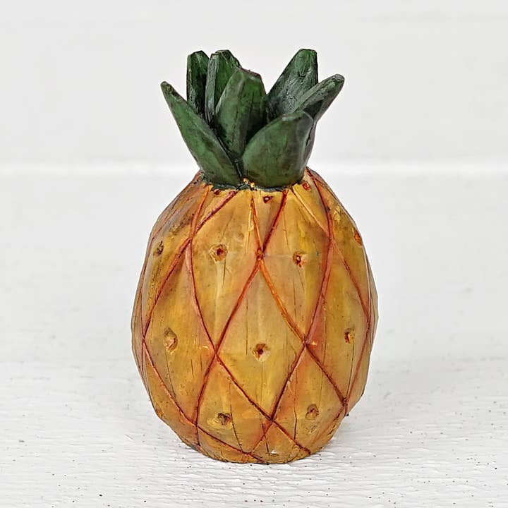 Holiday Depot Inc. - Wholesale Decorative Tabletop Object - PD657- Single Polyresin Pineapple decors- 4x2.25x2.25in0