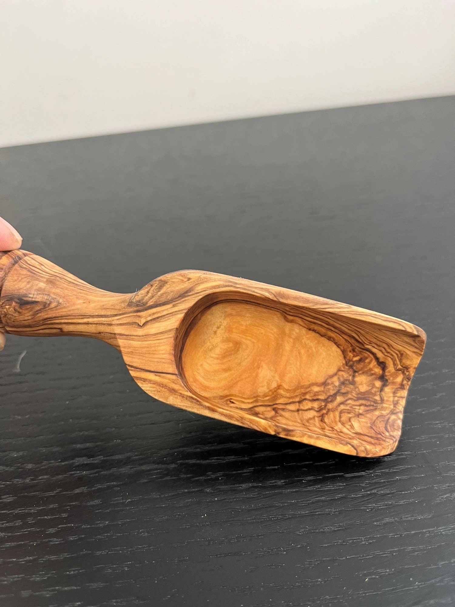 Spade flour 14 cm Olive Wood Natural for wholesale on Faire2