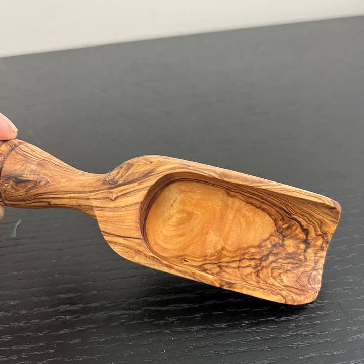 Spade flour 14 cm Olive Wood Natural for wholesale on Faire2