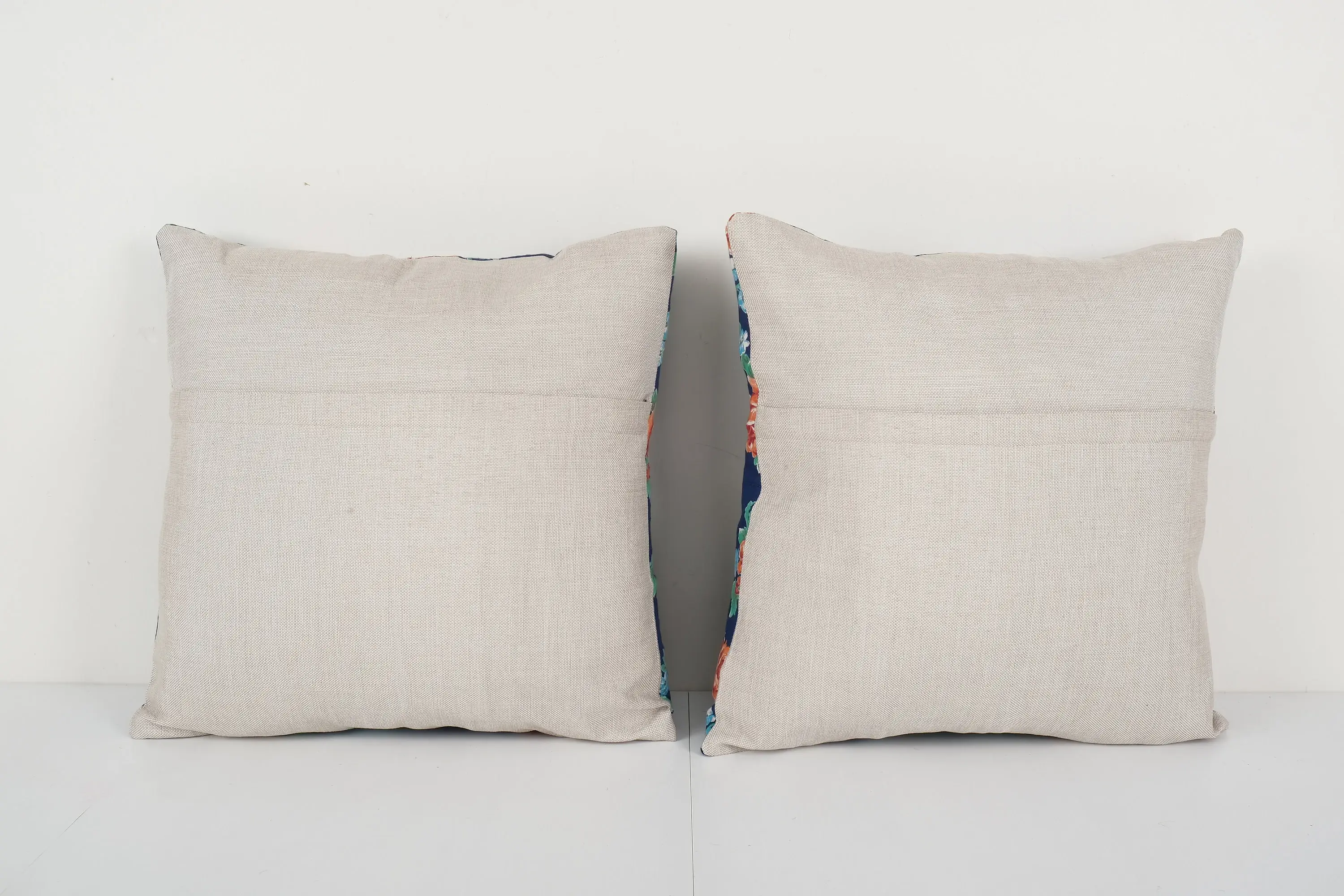 Vintage Pillows Store - Wholesale Throw Pillow Cover - Set Floral Pillow Cases Made from Mid-20th Century Uzbek 3
