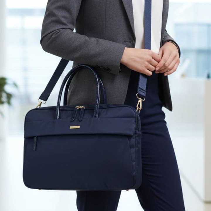 Sac pour ordinateur pour la vente par C'est Elle