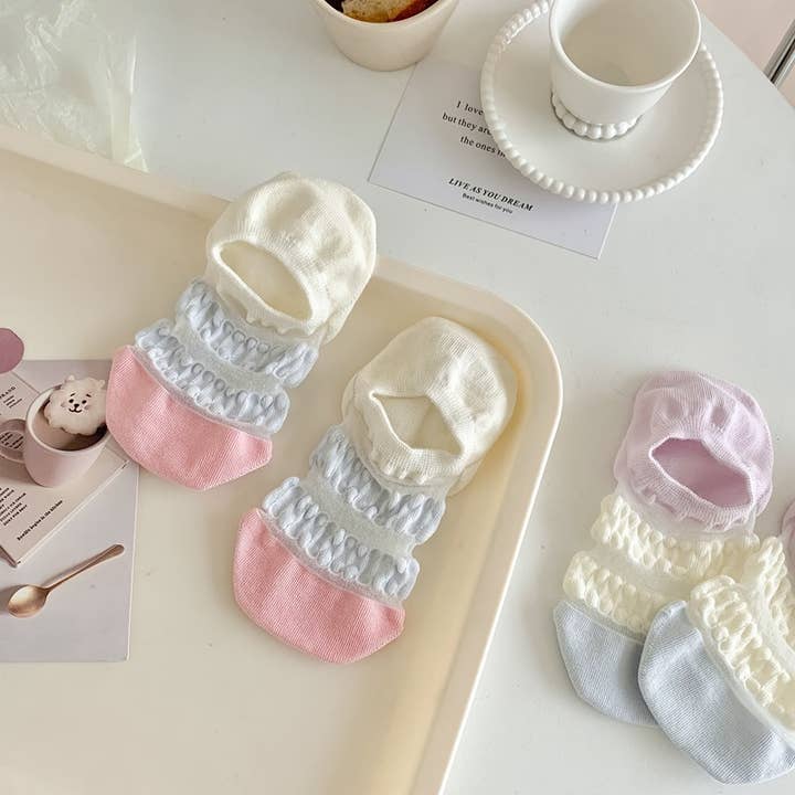 Tourtiwi - Wholesale Socks - Women's - Candy Color Wave Stripe Breathable Short Socks12