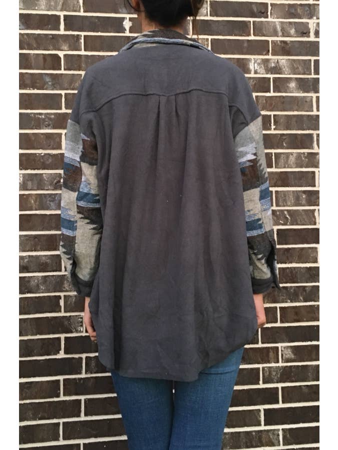 DESHENG ENTERPRISE – Großhandel Jacke – Damen – JACKE MIT AZTEKENMUSTER GRAU