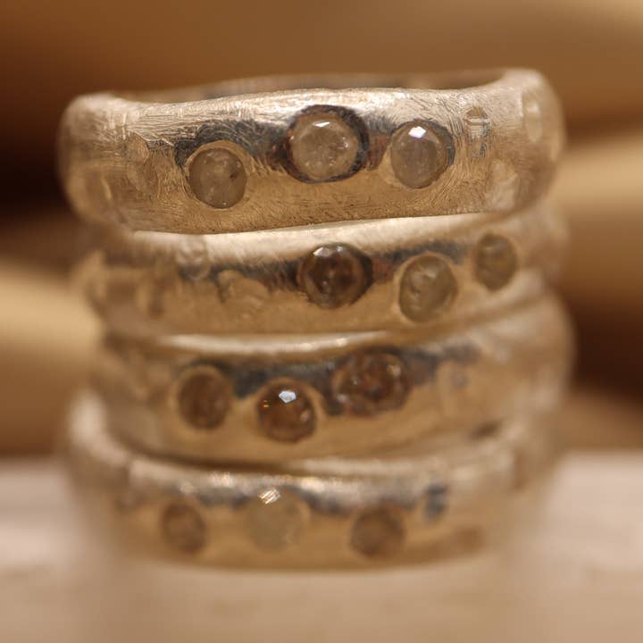 anelli con diamanti per la vendita all'ingrosso da parte di Jewelry by Thespi