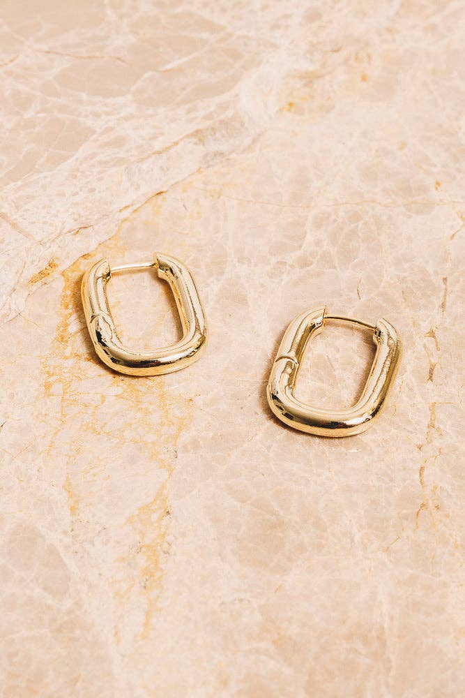 Janna Conner - Wholesale Huggie Earrings - Addie Huggie Hoops | 18k Gold Plating5