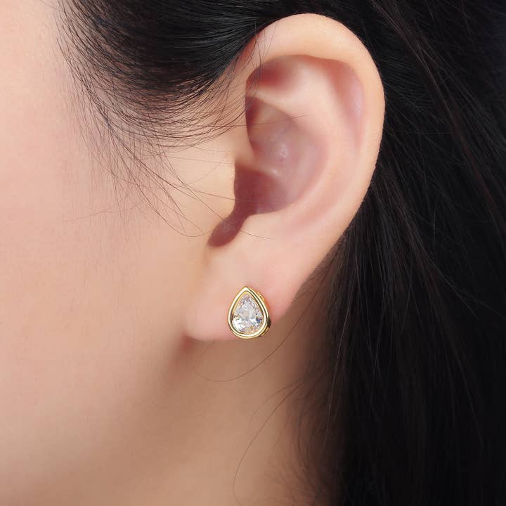 Aim Eternal - Wholesale Stud/Post Earrings - 24K Gold Filled 10mm Tear Drop CZ Stud Earring | P-5401