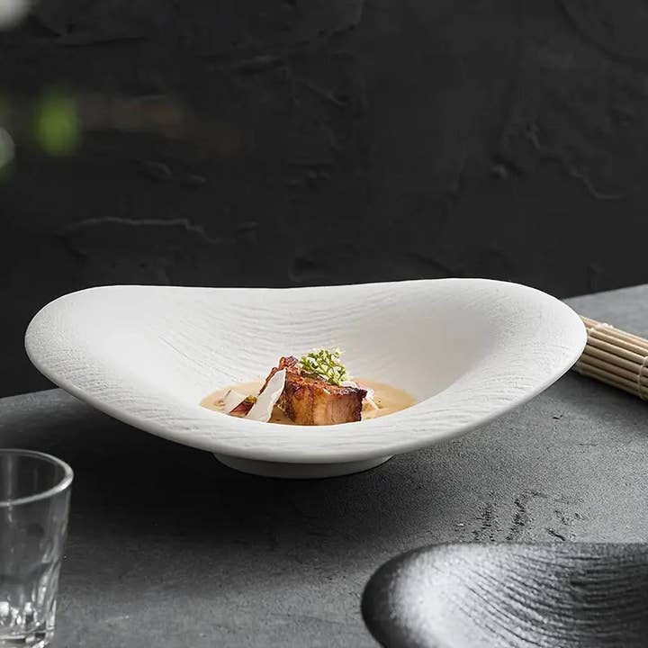 Huis Van Merken - Wholesale Dinner Plate - 1pc CMYD Studio Ceramic Oval Plate, Creative Irregular Shape3