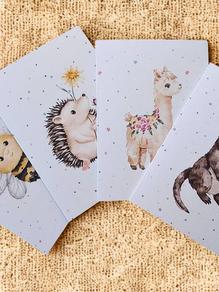 Greetings Card - Pack of 4 - Alpaca, Bee, Hedgehog, Otter for wholesale by Tiny Tiptoes