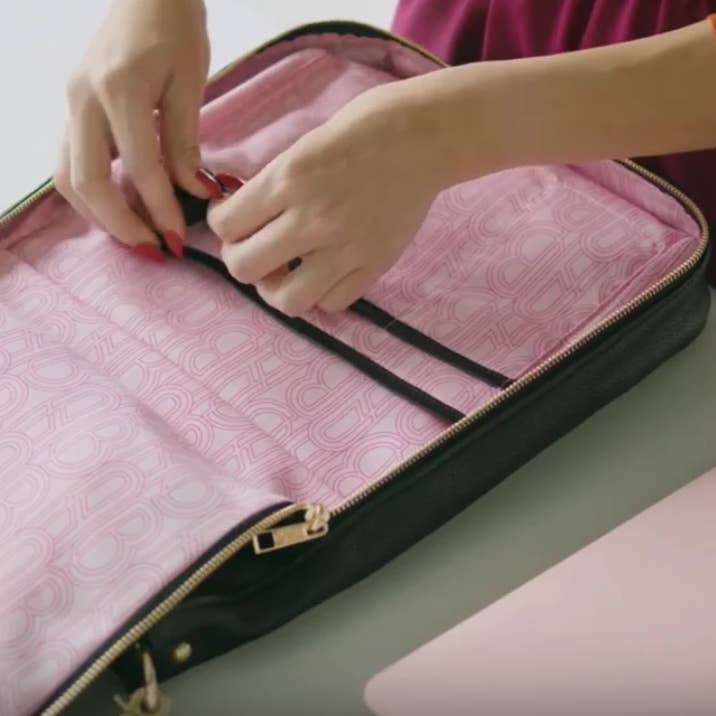 Alesya Bags – Mala para portátil - Mulher por atacado – Dorothy Lee - Bolsa de uso diário | Brandy com ferragens douradas5