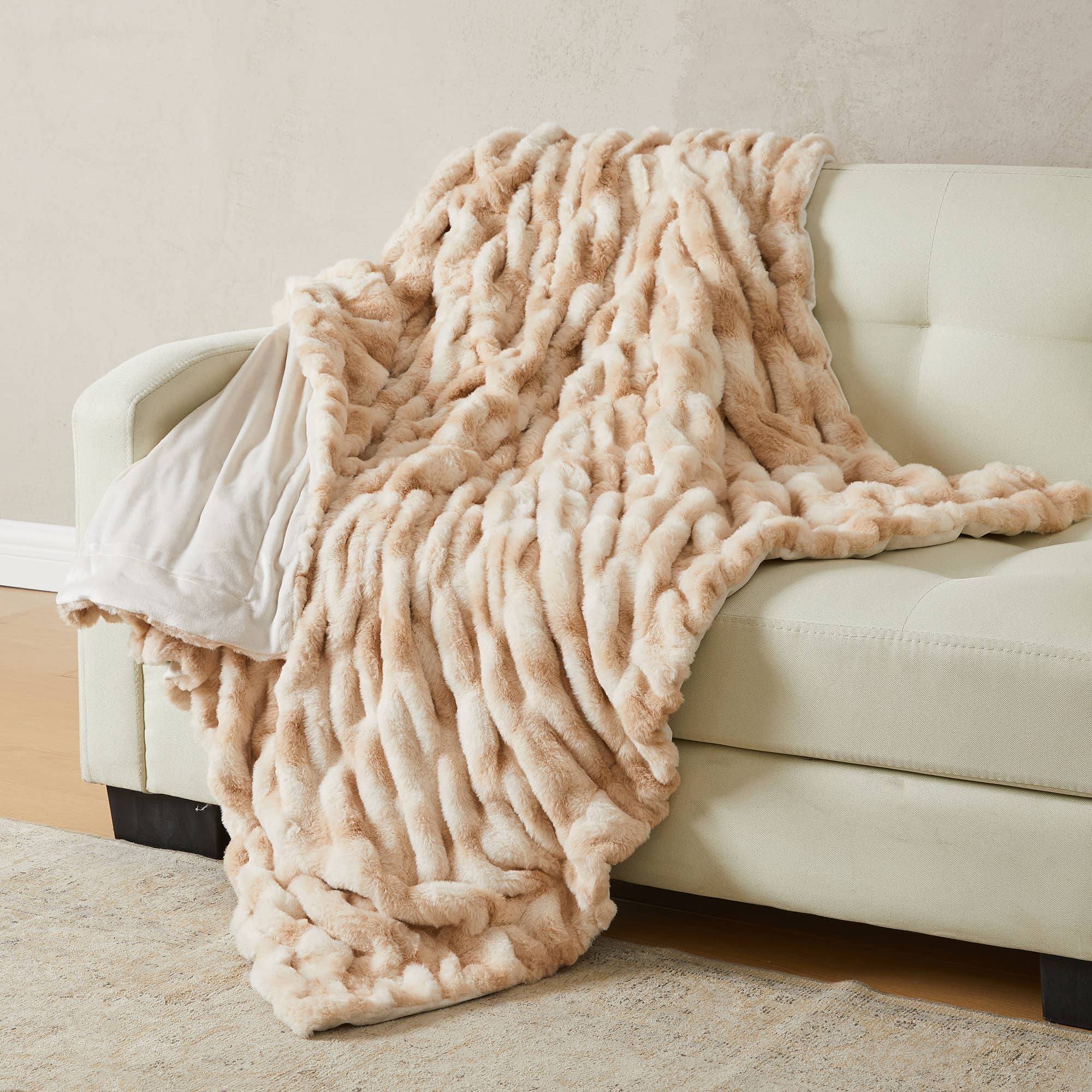 BH Collective - Wholesale Throw Blanket - Throw Blanket - Ruched Faux Fur - Alondra Collection12