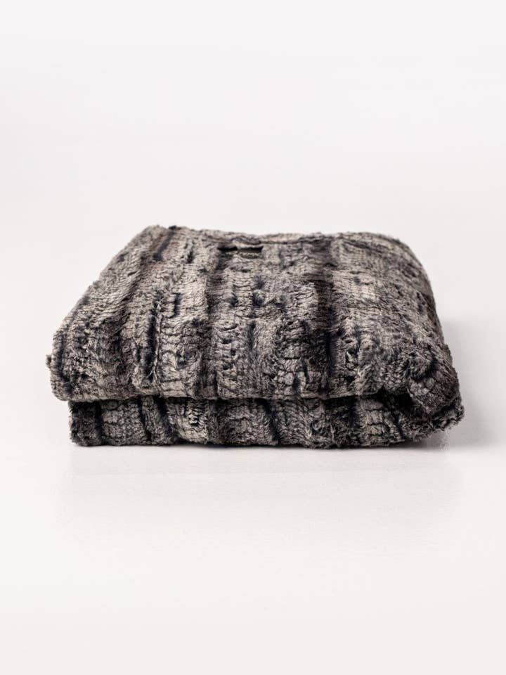 Svart björkpläd för wholesale av Keikico