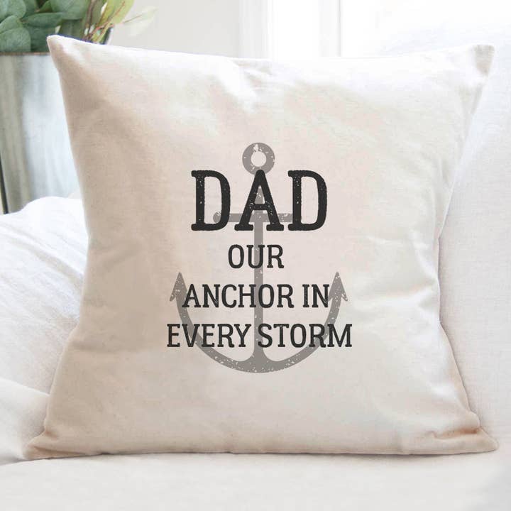 Le Chapeau de Bord de Mer - Coussin Carré en Toile pour la vente par Cottage Shore