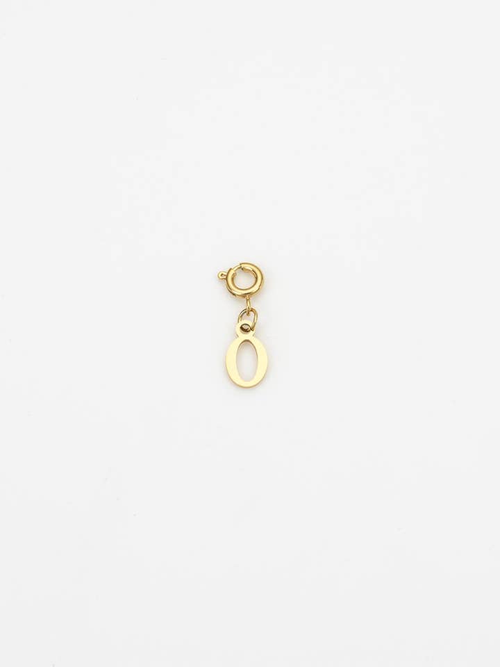 Charm Letra O for wholesale by VESIICA JEWELRY