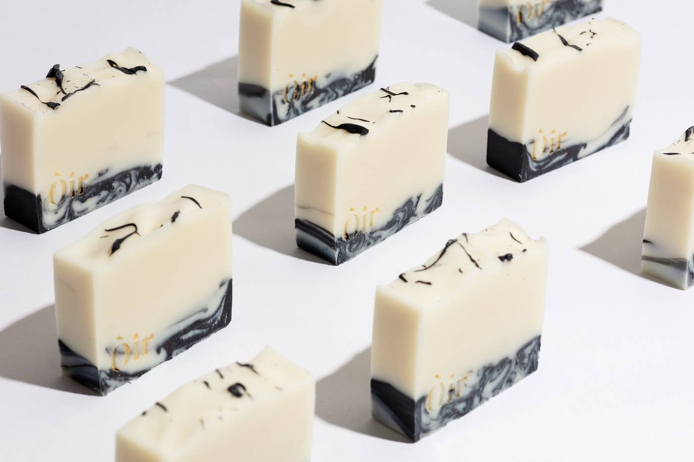 Oir Soap Ltd - Vendita all'ingrosso Saponette - Sapone per mani e corpo al rosmarino, foglia di ho, geranio2