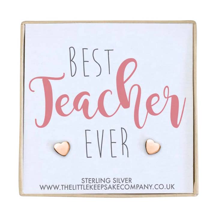 Ohrringe aus Vermeil-Roségold mit herzförmigem Zitat — Best Teacher Ever für den Großhandel von The Little Keepsake Company