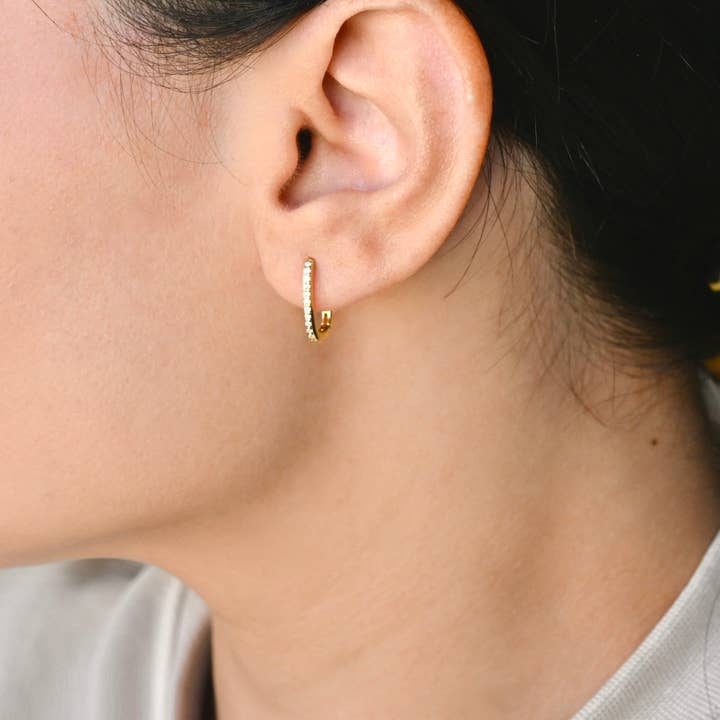 Blueyejewelry - Wholesale Hoop Earrings - Diamond U Hoops - 925 Silver Pavé Link Hoop Earrings3