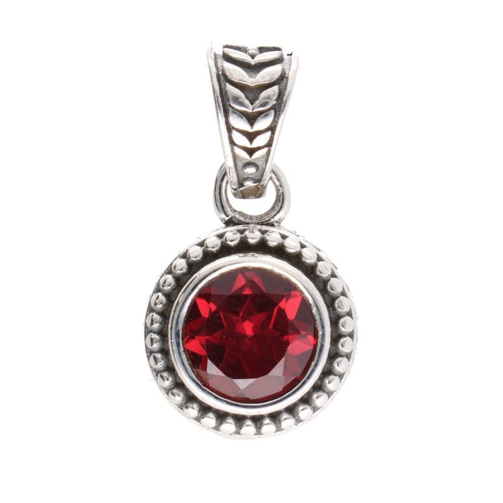 Vives de la Cortada S.L - Wholesale Individual Charm/Pendant - Bohemian Garnet Circle Pendant in 925 Sterling Silver0