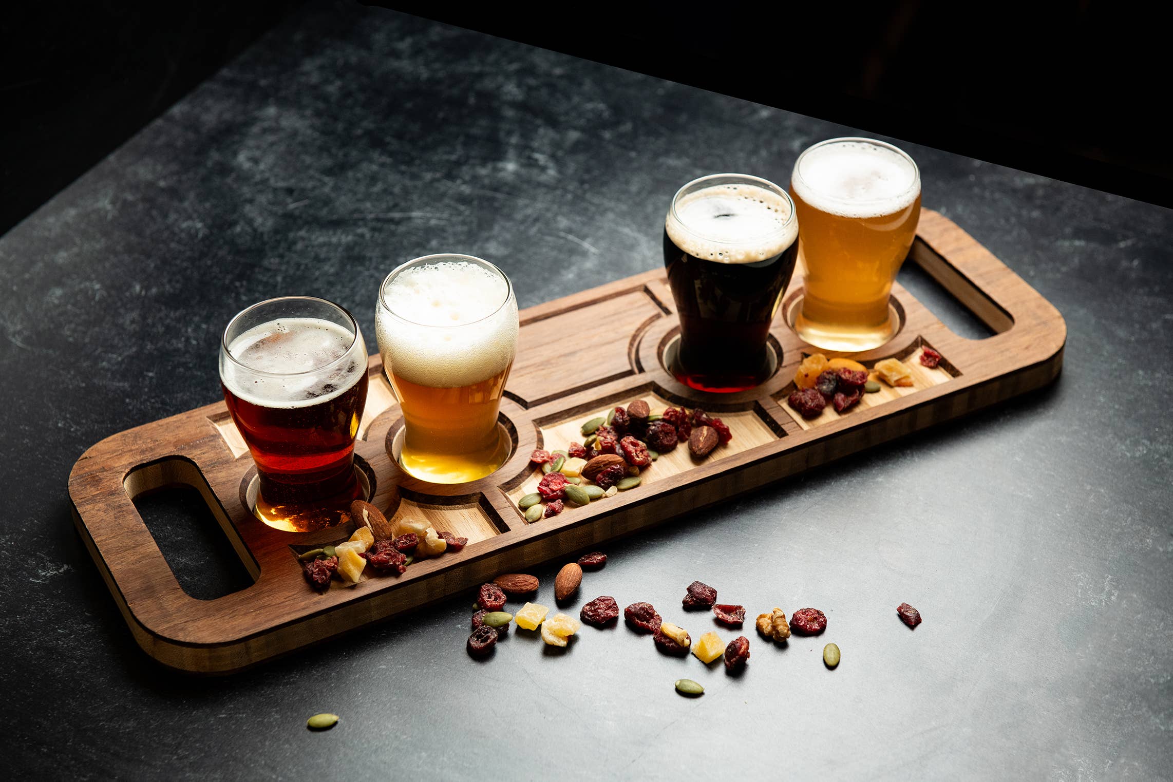 Left Coast Original – wholesale Beer/wine caddy – PERSONALIZED BEER FLIGHT SERVING TRAY9